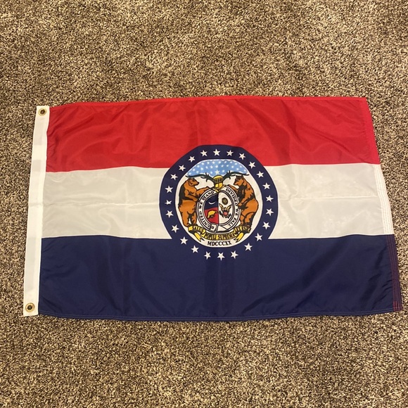 State of Missouri, 2 x 3 flag - Picture 3 of 5